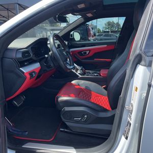 صورة مصغرة 32 لـ 2022 Lamborghini URUS BASE