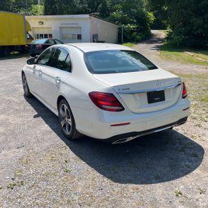 صورة 5 لـ 2017 Mercedes-BENZ E-CLASS
