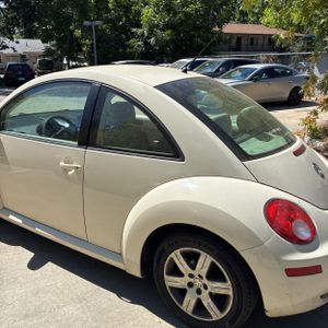 2006 Volkswagen NEW BEETLE 2.5 PZEV — фото 6
