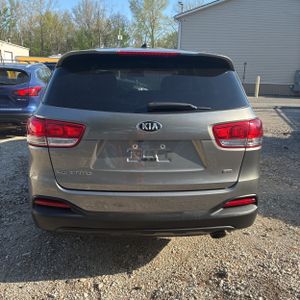 KIA SORENTO L - 7
