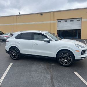PORSCHE CAYENNE S - 10