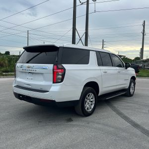 2024 Chevrolet SUBURBAN LT photo 8