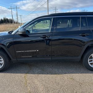 JEEP GRAND CHEROKEE L LAREDO X - 4