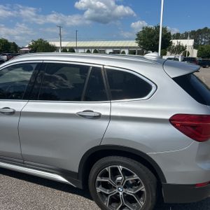 BMW X1 XDRIVE28I - 5
