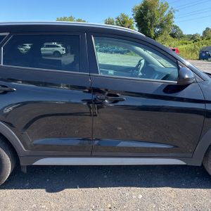 صورة مصغرة 11 لـ 2017 Hyundai TUCSON SE