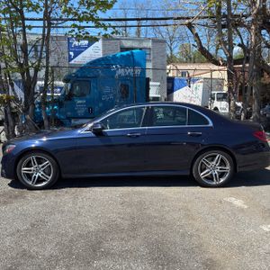 MERCEDES-BENZ E-CLASS - 3