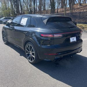 PORSCHE CAYENNE GTS - 5