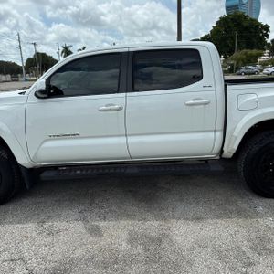 2022 Toyota TACOMA SR5 V6 照片 3