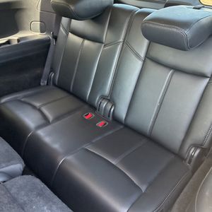 2019 Nissan PATHFINDER SL — миниатюра 36