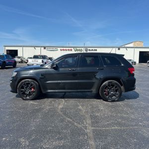 JEEP GRAND CHEROKEE SRT8 - 3