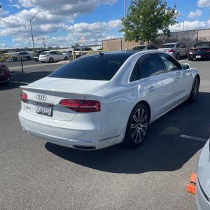 AUDI A8 L 3.0T - 8
