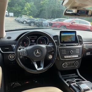 2017 Mercedes-BENZ GLS thumbnail 34