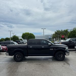 2013 RAM 1500 LARAMIE 照片 10