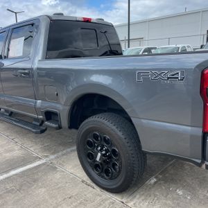 FORD F-250 SUPER DUTY LARIAT - 6