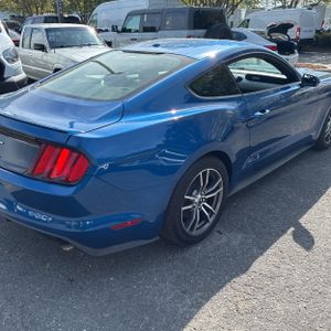 FORD MUSTANG ECOBOOST PREMIUM - 8