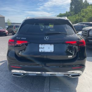 MERCEDES-BENZ GLC - 7