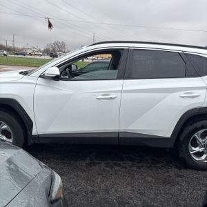 HYUNDAI TUCSON SEL - 4