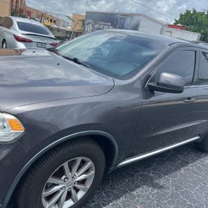 2016 Dodge DURANGO SXT photo 2