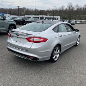 FORD FUSION SE - 8