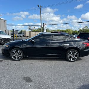 Nissan Maxima 3.5 SV - 3