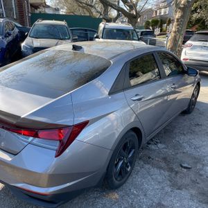 HYUNDAI ELANTRA SEL - 7