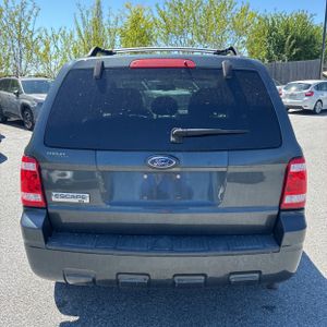 FORD ESCAPE XLT - 7