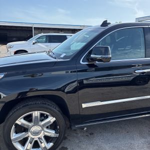 2019 Cadillac ESCALADE PREMIUM LUXURY 照片 2