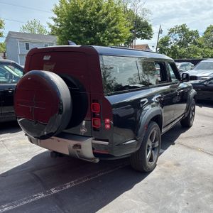 LAND ROVER DEFENDER 130 X-DYNAMIC SE - 8