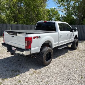 FORD F-250 SUPER DUTY LARIAT - 8