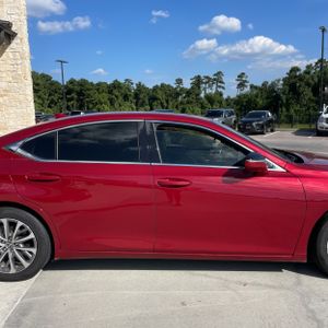 صورة مصغرة 11 لـ 2022 Lexus ES 350 BASE
