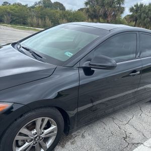 HYUNDAI ELANTRA SEL - 2