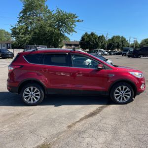 صورة 10 لـ 2017 FORD ESCAPE TITANIUM