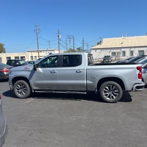 صورة 3 لـ 2019 Chevrolet SILVERADO 1500 RST