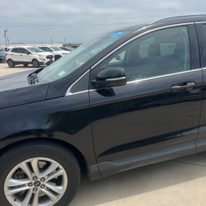 FORD EDGE SEL - 2