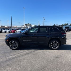 JEEP GRAND CHEROKEE OVERLAND - 3