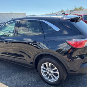 صورة 6 لـ 2021 FORD ESCAPE SE