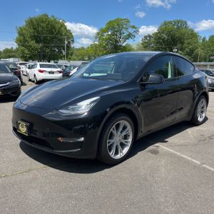 TESLA MODEL Y LONG RANGE - 1