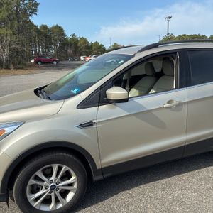 FORD ESCAPE SEL - 2