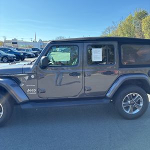 JEEP WRANGLER UNLIMITED SAHARA - 4