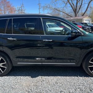 HONDA PILOT TOURING W/REAR CAPTAIN'S CHAIRS - 9