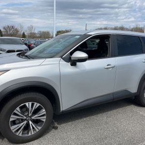 NISSAN ROGUE SV - 2