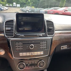 2017 Mercedes-BENZ GLS thumbnail 35