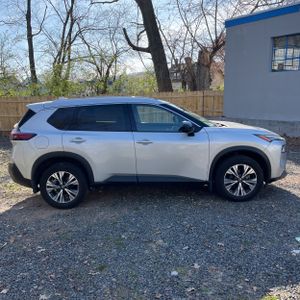 NISSAN ROGUE SV - 10