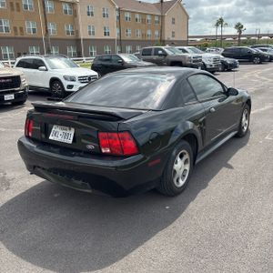 FORD MUSTANG BASE - 8