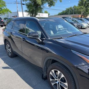 صورة مصغرة 13 لـ 2022 Toyota HIGHLANDER XLE