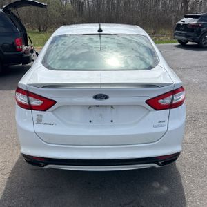 FORD FUSION SE - 7