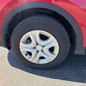 2015 Toyota RAV4 LE — фото 17
