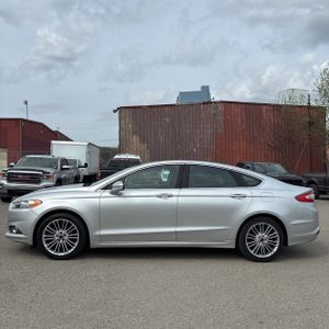FORD FUSION SE - 2