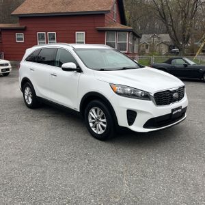 KIA SORENTO LX - 7