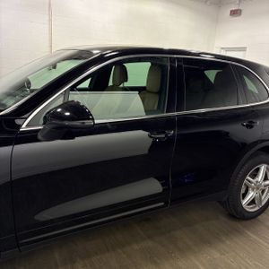 PORSCHE CAYENNE S - 4